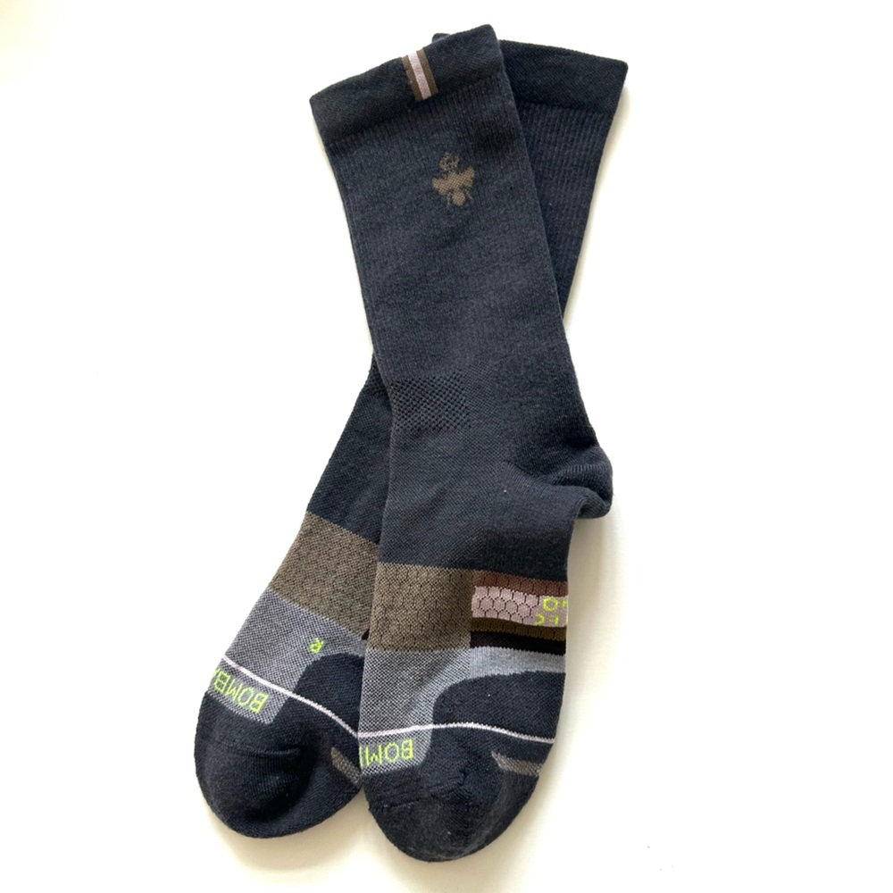 Bombas New 1 pair Merino Wool Hex Tec Crew Socks Large Gray